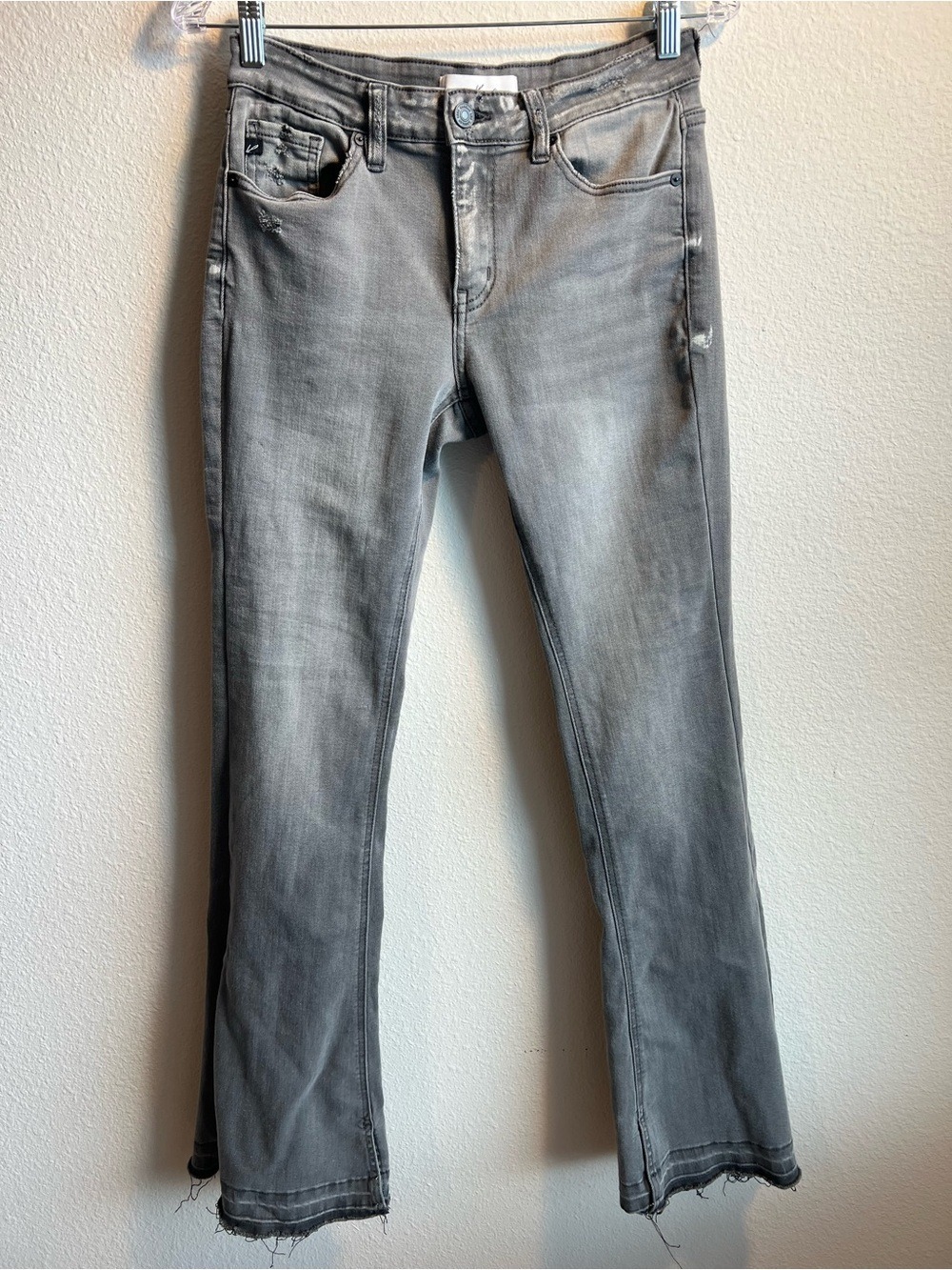 KanCan Womens Gray Distressed Flare Jeans Frayed Raw Hem Size 27 / 5